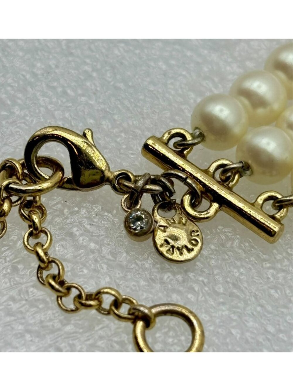90s Ann Taylor 3-strand Pearl Necklace-Gold Tone Rhinestone Spacer Signed - Picture 4 of 5